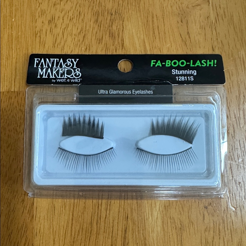 🛑 NWT Fantasy Makers Stunning 12811S Fake Eyelashes